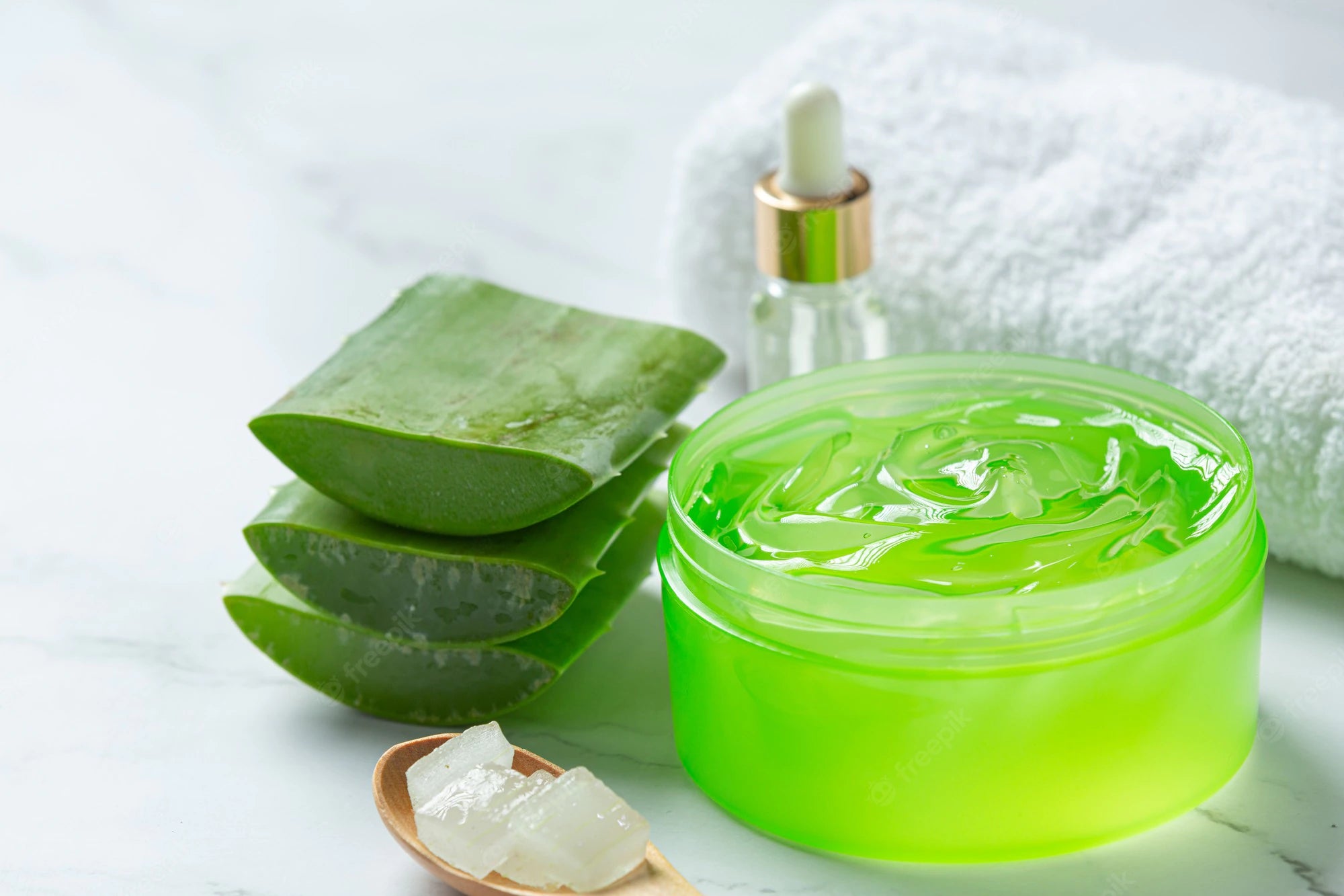 how-to-soothe-a-skin-breakout-unsweetened-beauty