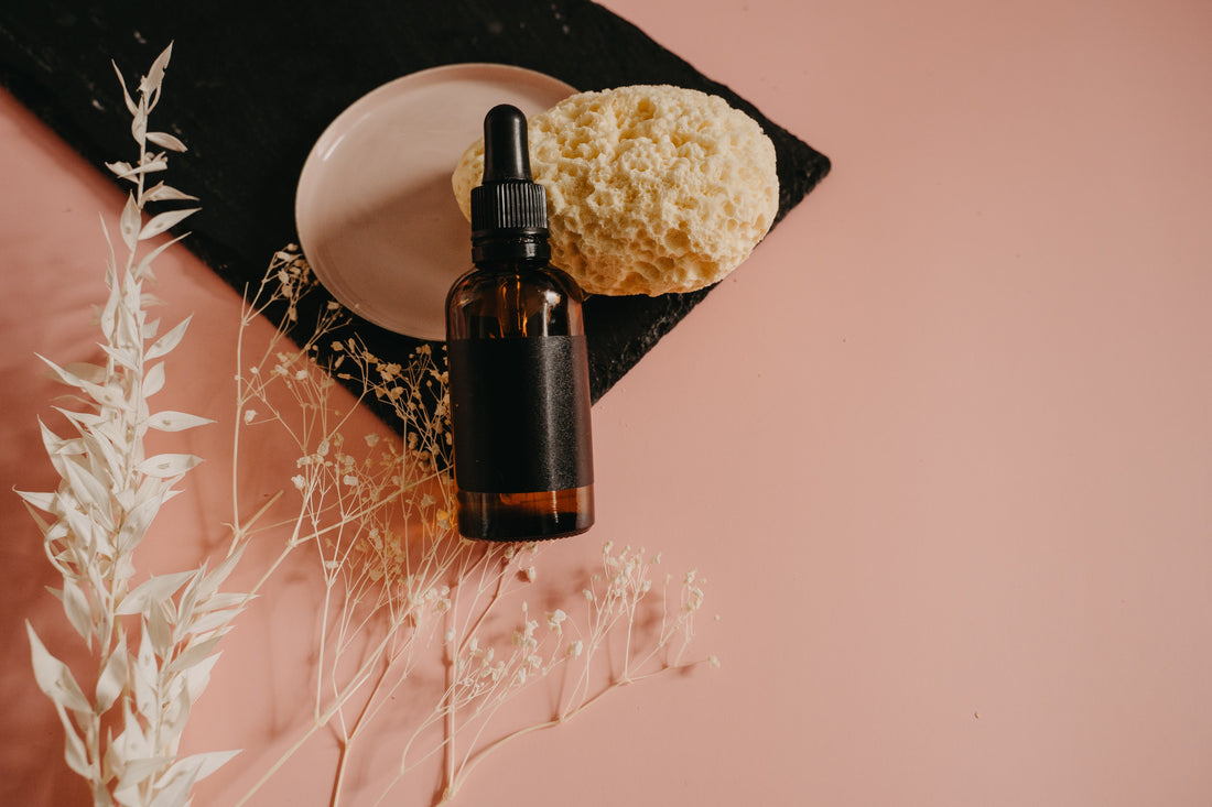 The Ultimate Guide to Niacinamide Benefits, Usage, and More