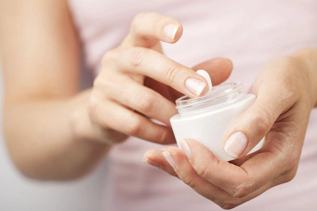 The Three Types of Moisturizers : Humectants, Occlusives, and Emollients